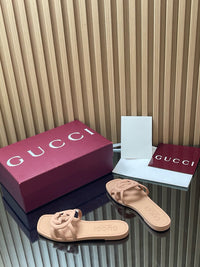 Interlocking G Slide Sandals