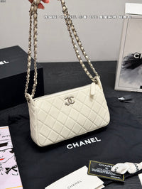 25B Pouch Bag