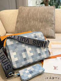 Trio Messenger Bag