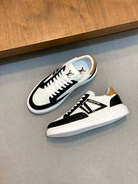Beverly Hills Sneakers