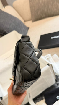 26S Flap Bag
