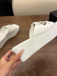 26S Platform Sandals