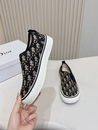 Saltwind Slip-On Sneakers