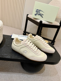 Knight Runner Sneakers