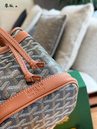 Petit Flot Mini Bucket Bag