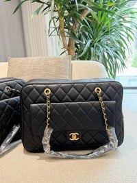 Grand Shopping Tote