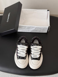 26B Logo Sneakers