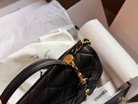 25B Top Handle Bag