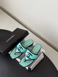 26B Thong Sandals