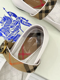26WF Check Ballet Flats