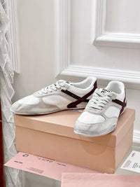 Gymnasium Sneakers