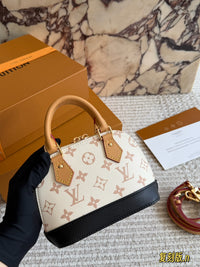 Nano Alma Bag