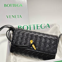 Andiamo Long Clutch