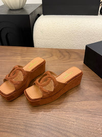 26S Platform Sandals
