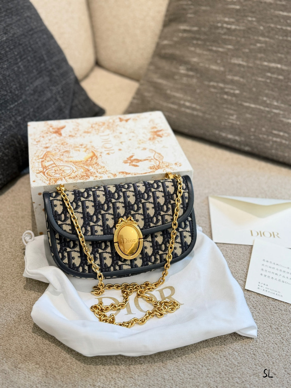 Médaillon Flap Bag