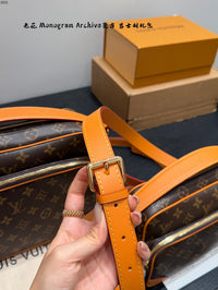 Nil Camera Bag