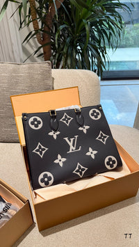 OnTheGo Tote Bag