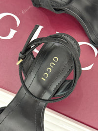 Donna Wedge Sandals