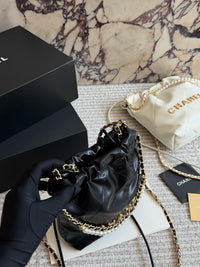 Pearl Mini 22 Bag
