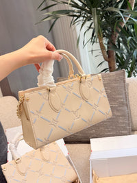 OnTheGo MM Tote
