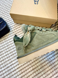 Lowmel Sneakers