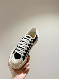 Low Top Sneakers