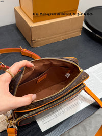 Nil Camera Bag