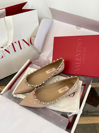Garavani Rockstud Ballet Flats