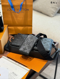 Trio Messenger Bag