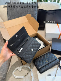 Wallet on Chain Caviar Leather