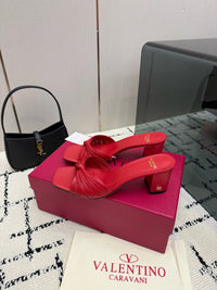 26S Garavani Annet Mules
