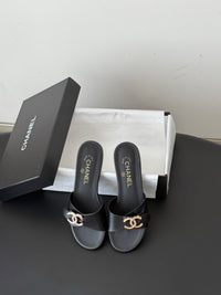 26B Leather Sandals