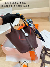 Picotin Lock 18 Clemence Leather