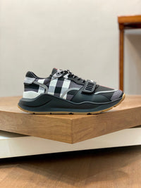 Vintage Check Runner Sneakers