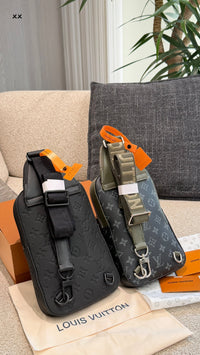 Avenue Slingbag