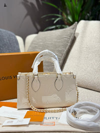 OnTheGo East West Bag