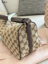 Half Horsebit Shoulder Bag