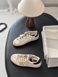 26S True Star Sneakers