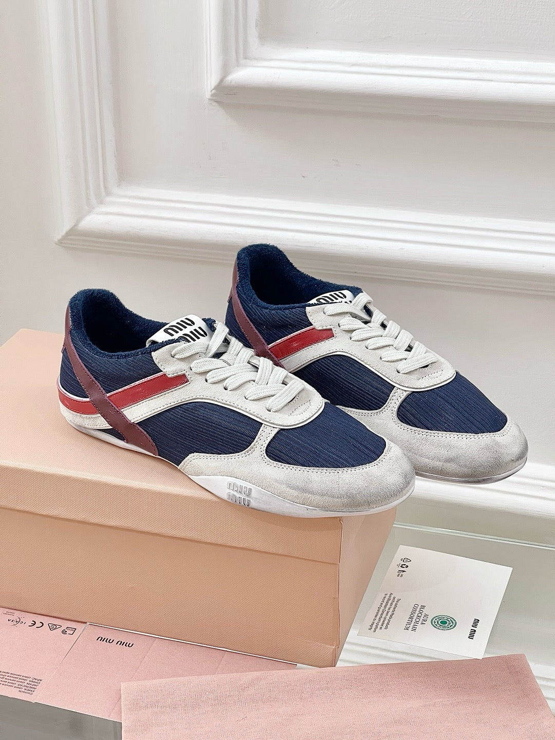 Gymnasium Sneakers