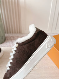 26S Time Out Sneakers