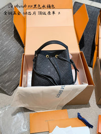 NéoNoé MM Bucket Bag