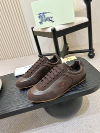 Knight Runner Sneakers