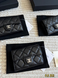 Classic Flap Card Holder