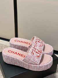 26K Platform Slides