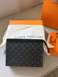 Pochette Voyage MM Monogram Eclipse