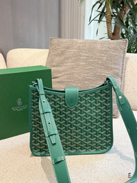 Belvedere PM Messenger Bag