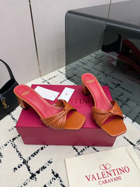 26S Garavani Annet Mules