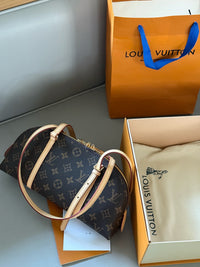 Squire East West Bag