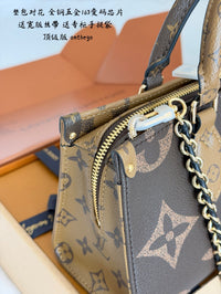 OnTheGo East West Bag