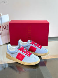 Upvillage Panelled Leather Sneakers